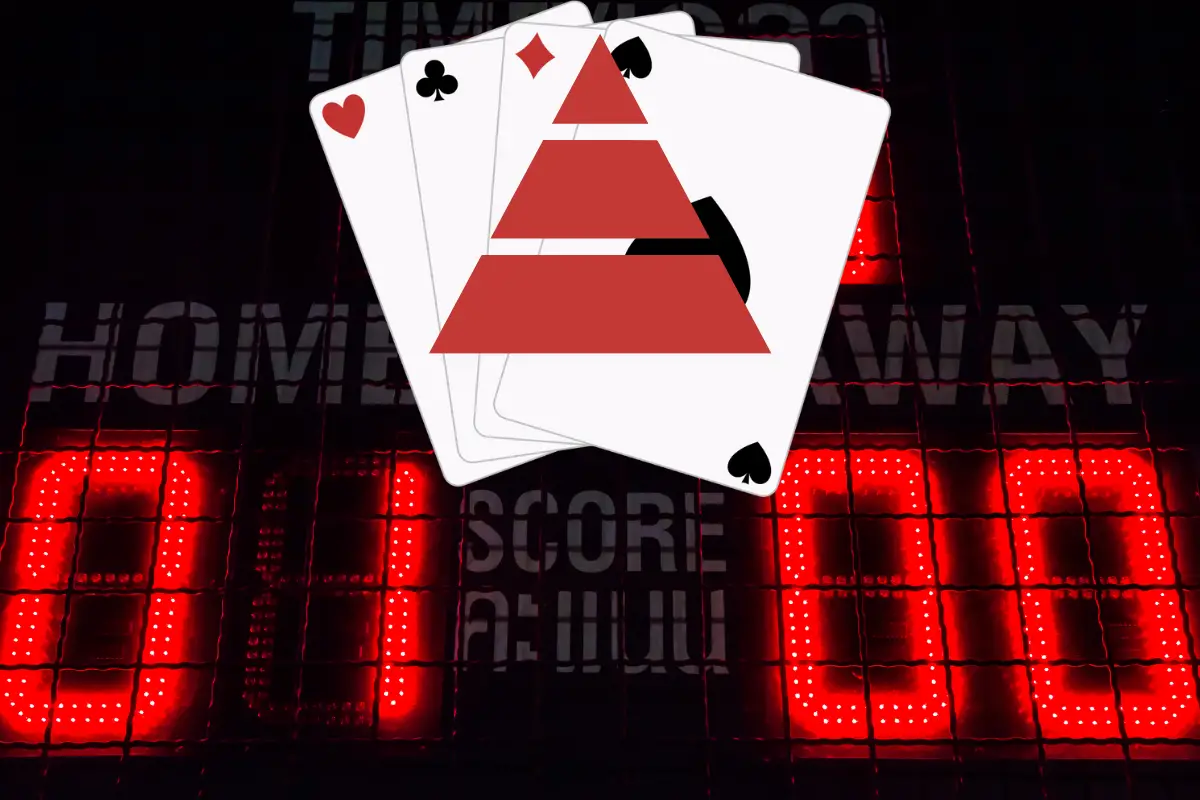 how do you score points in pyramid solitaire